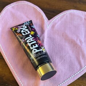Victoria's Secret Petal Edge Lotion - Black and Multicolor